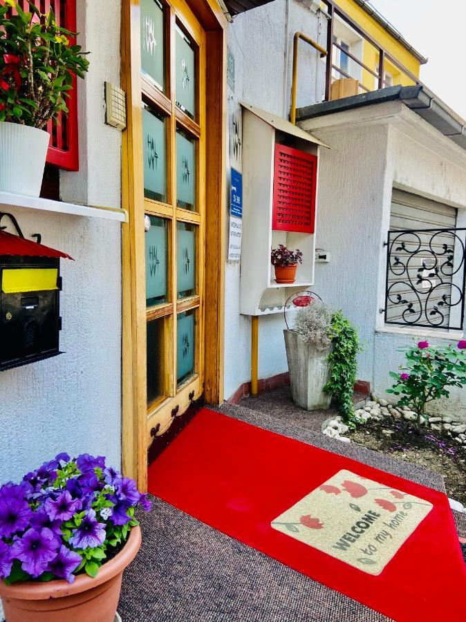 Halvat Guesthouse SJJ Exteriér fotografie