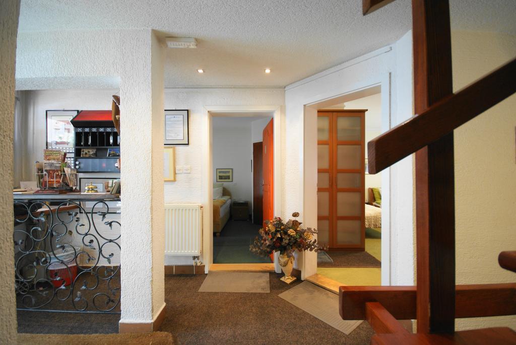 Halvat Guesthouse SJJ Exteriér fotografie