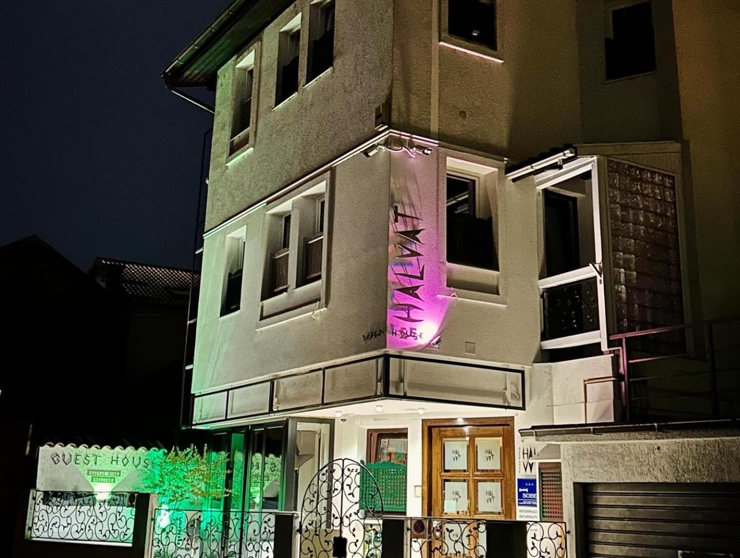 Halvat Guesthouse SJJ Exteriér fotografie
