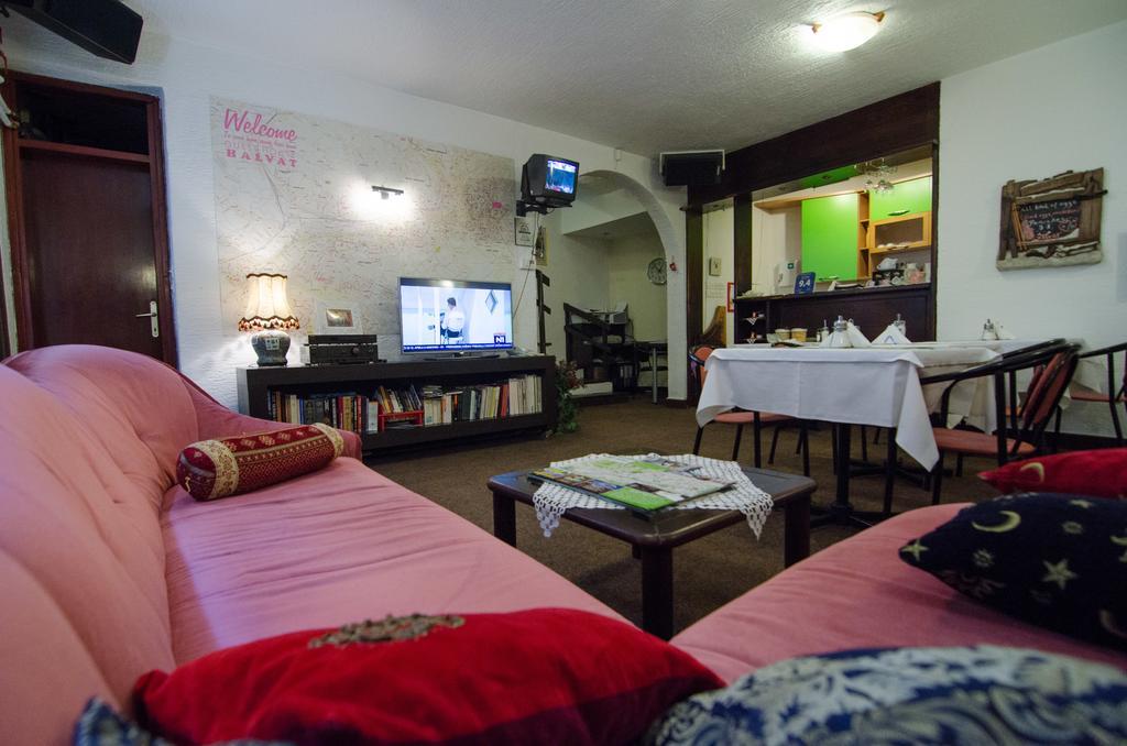 Halvat Guesthouse SJJ Exteriér fotografie