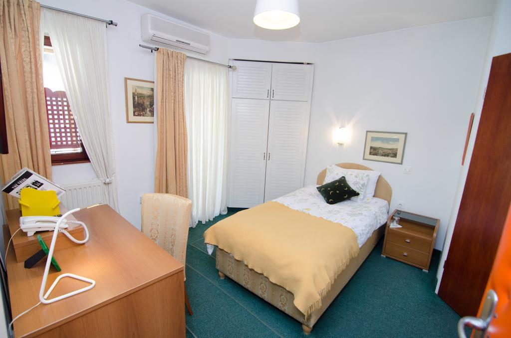 Halvat Guesthouse SJJ Exteriér fotografie